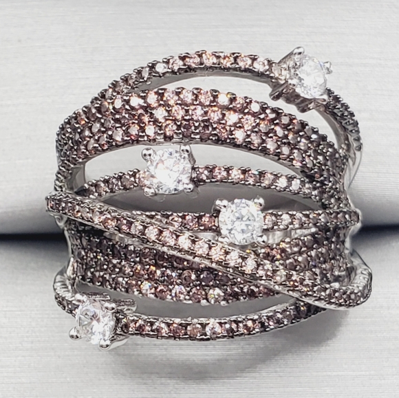 Jewelry - Round chocolate diamond and diamond stimulants Women's Ring